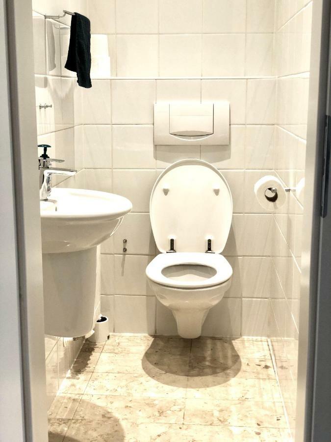 Spacious Flat In The Heart Of The City Center! Ideal For A Family! Luxemburg Exteriör bild